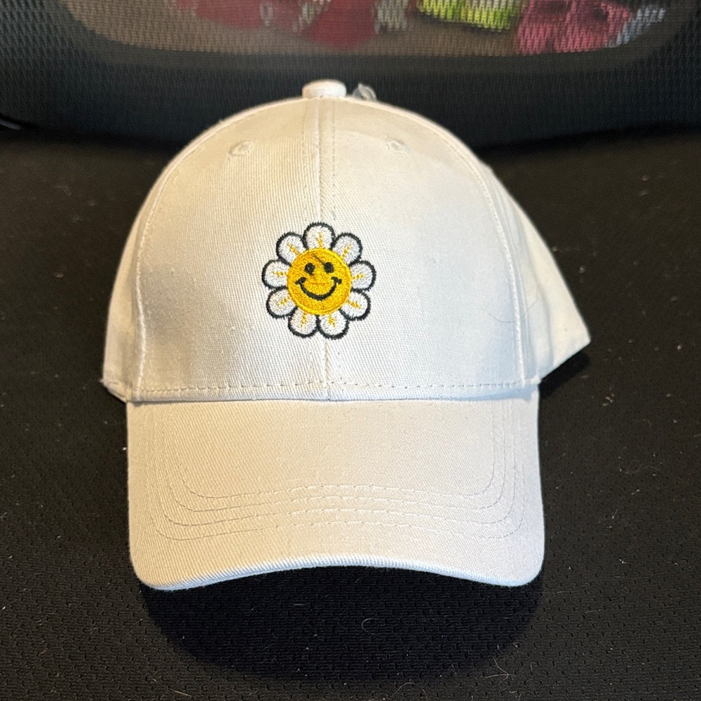 White Cap with Smiley Flower Embroidery